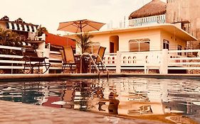 Casa Piedra Parada